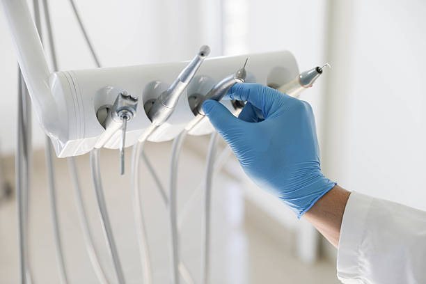 Professional Emergency Dentist technician working in Chaparral, NM